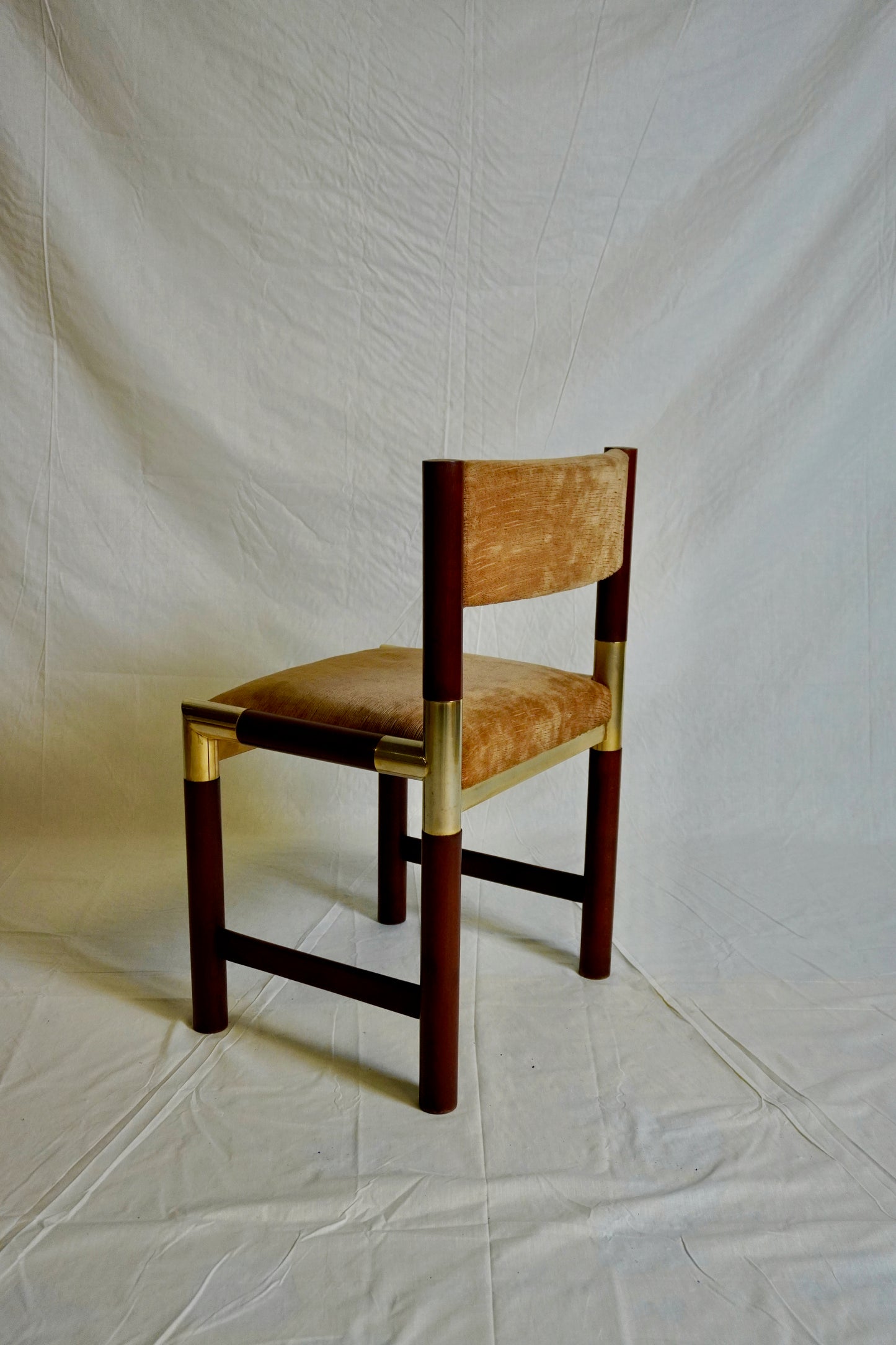 Stühle aus Mahagoni und Messing von Pierre Jolliet ⎜ 1970er