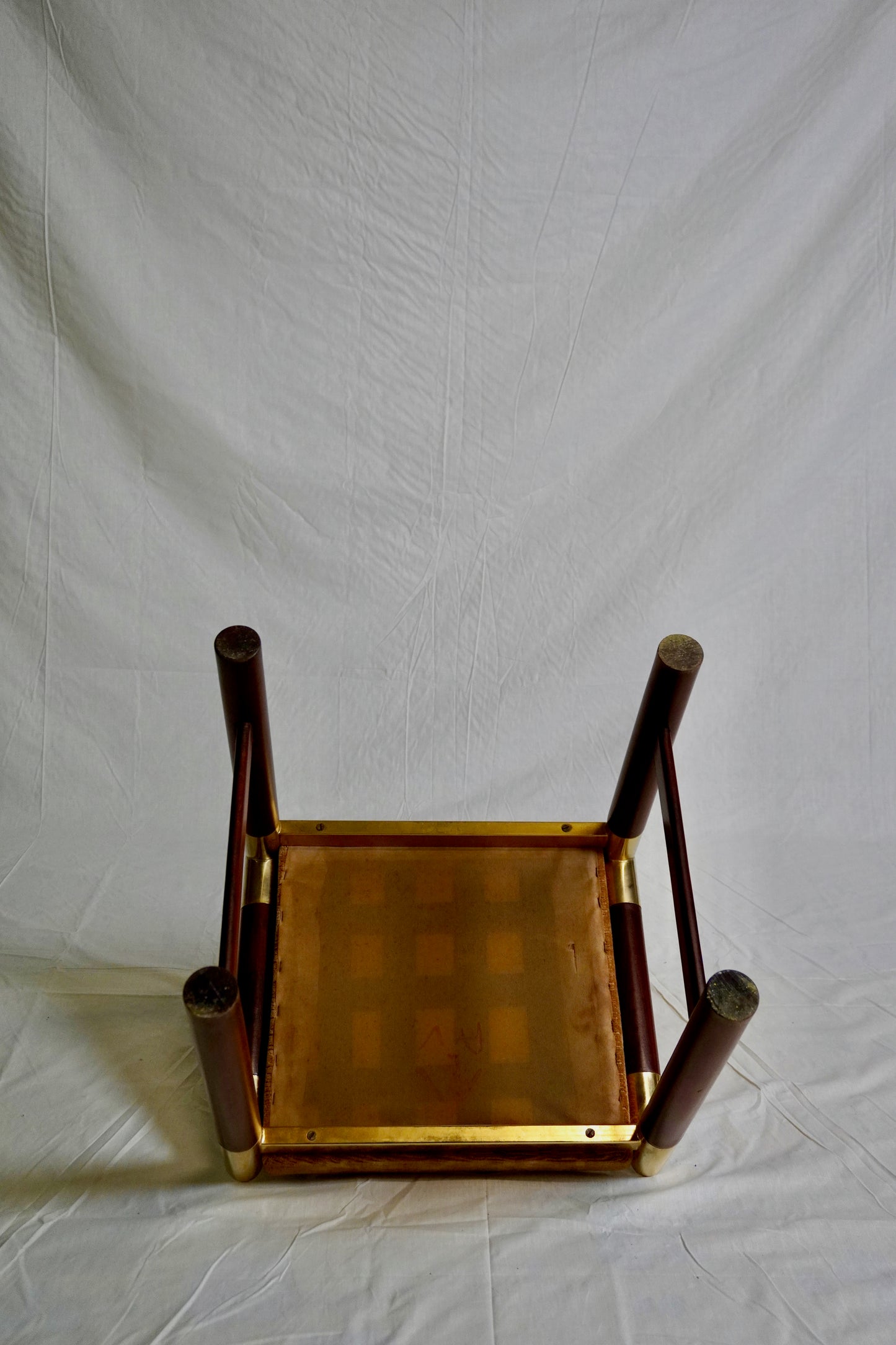 Stühle aus Mahagoni und Messing von Pierre Jolliet ⎜ 1970er
