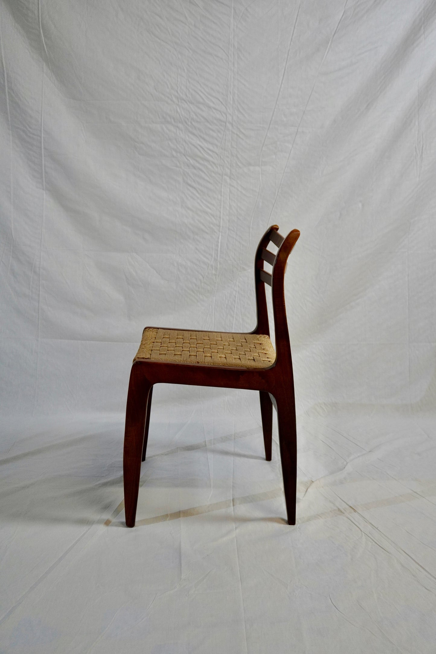 Chaise scandinave dans le gout de Niels Otto MØLLER structure en teck massif ⎜ années 1960