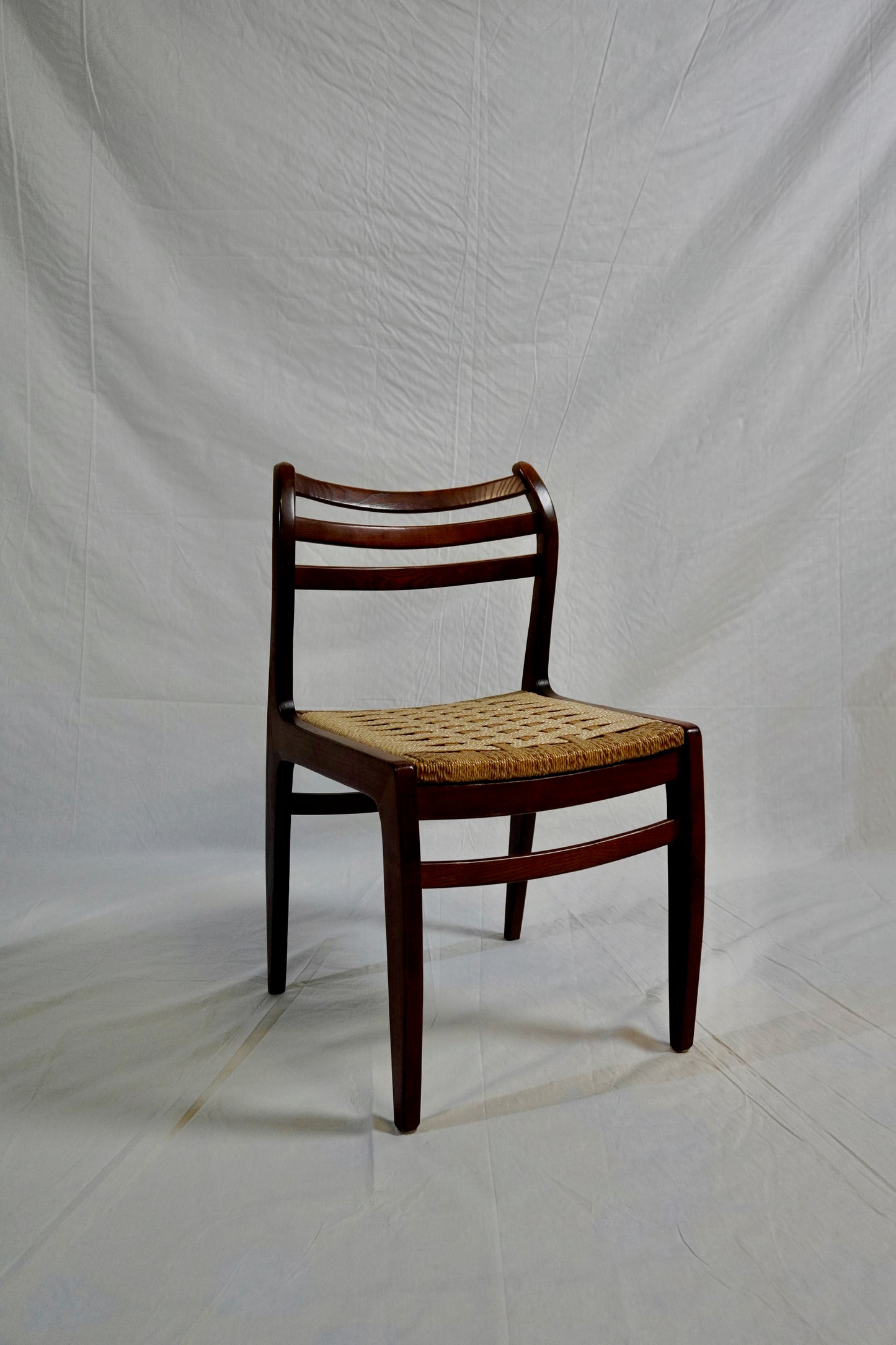 Chaise scandinave dans le gout de Niels Otto MØLLER structure en teck massif ⎜ années 1960