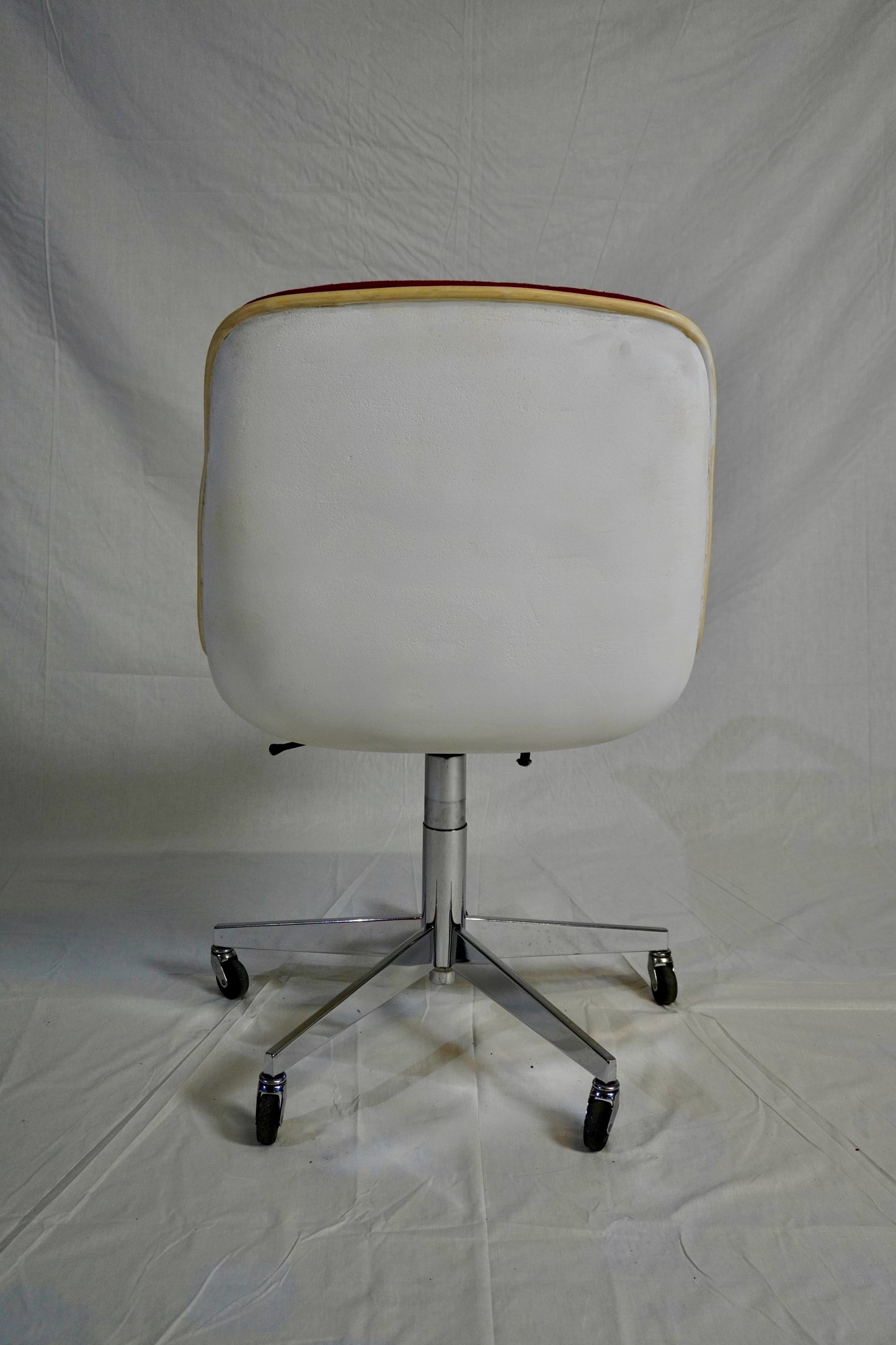 Fauteuil Steelcase x Strafor tissu rouge et réglable ⎜ années 70