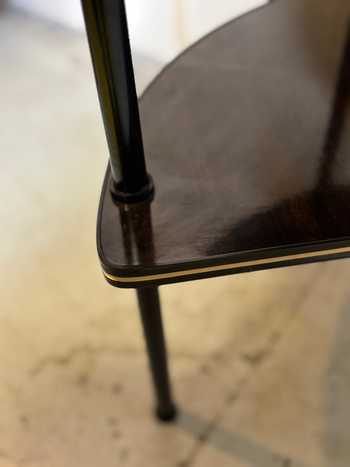 Étagère d’angle vintage en formica noir I Années 60/70