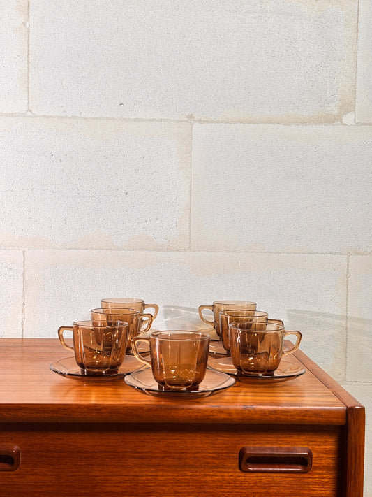 Lot de 7 Tasses à Café Duralex « Fleur » avec leurs Soucoupes ⎜ Années 1970