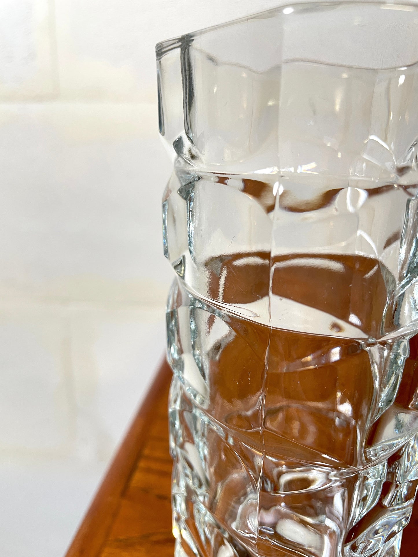 Vase 3 pans de Space-Age JG Durand pour LUMINARC ⎜ années 1970