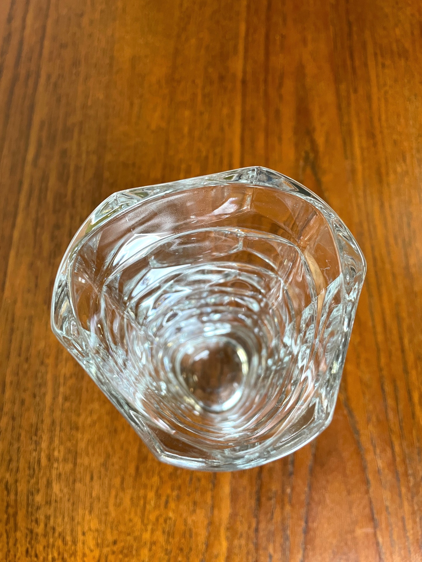 Vase 3 pans de Space-Age JG Durand pour LUMINARC ⎜ années 1970