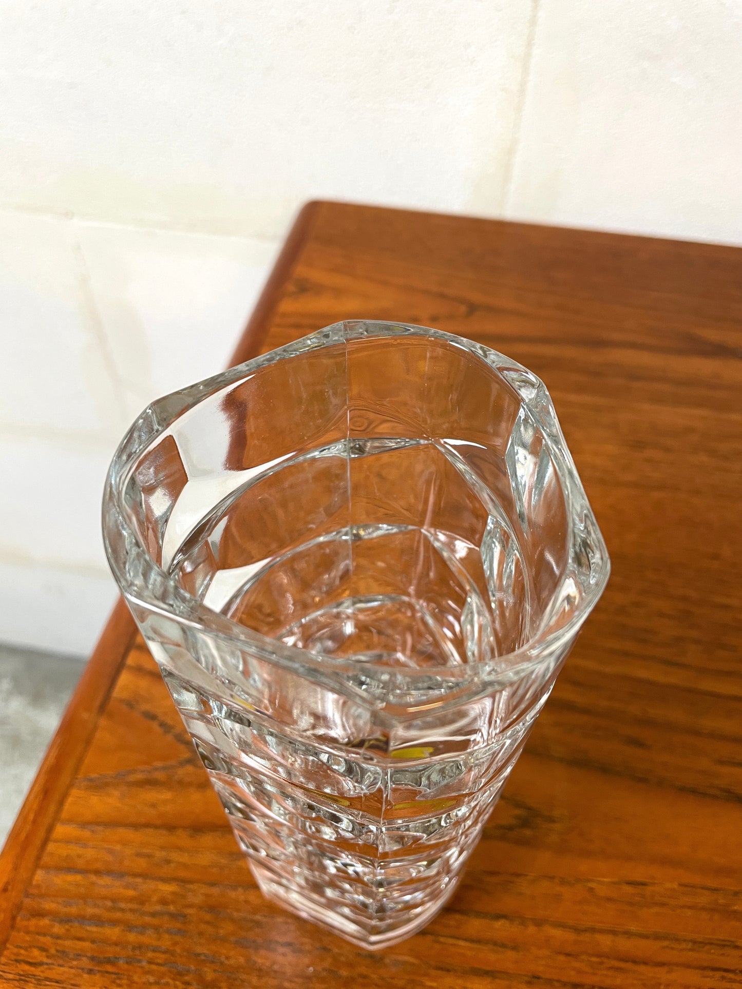 Vase 3 pans de Space-Age JG Durand pour LUMINARC ⎜ années 1970