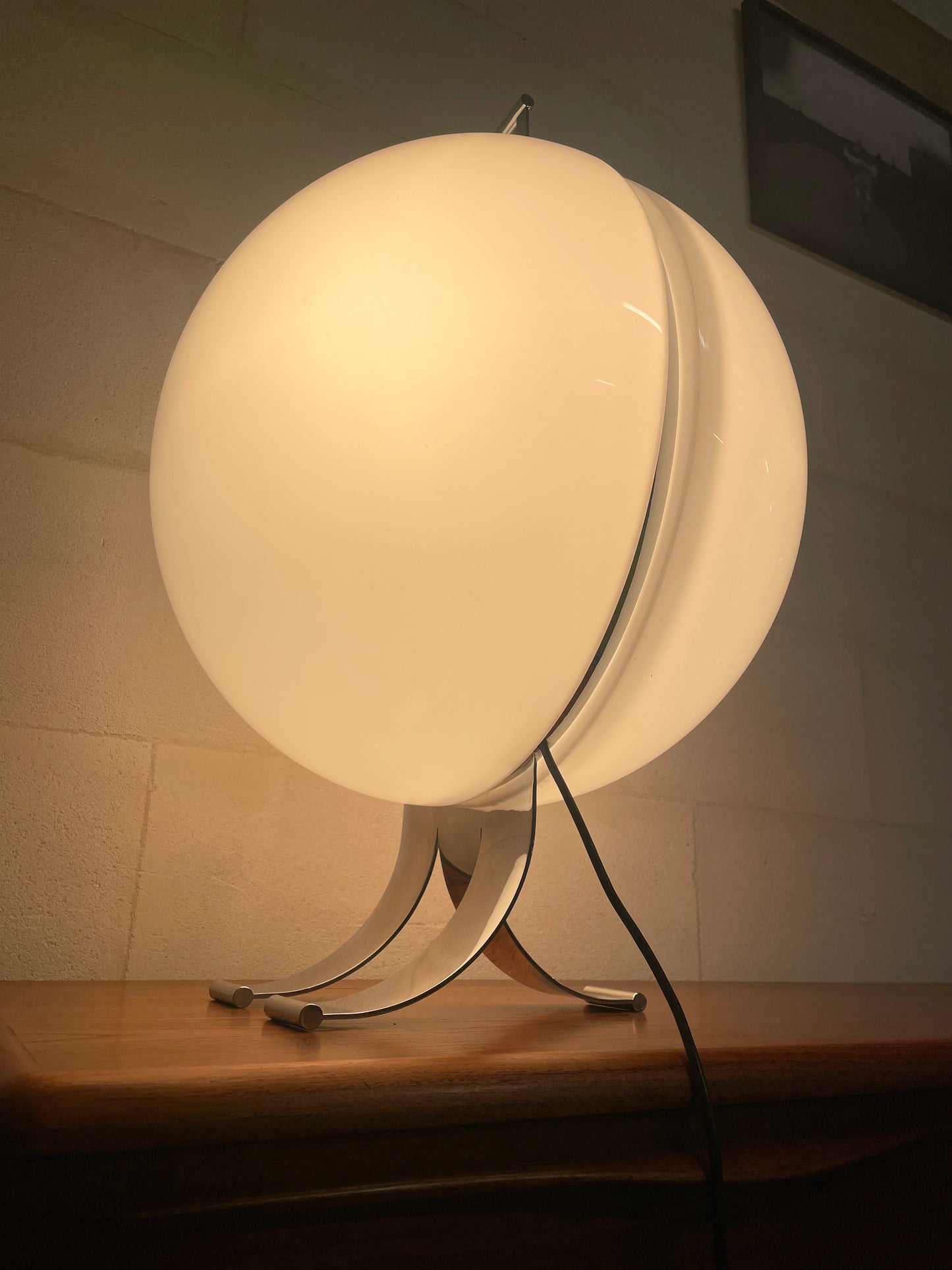 Lampe de table Modèle Sfera par Cuccuru Beni pour ECOLIGHT, Italie ⎜ années 1970
