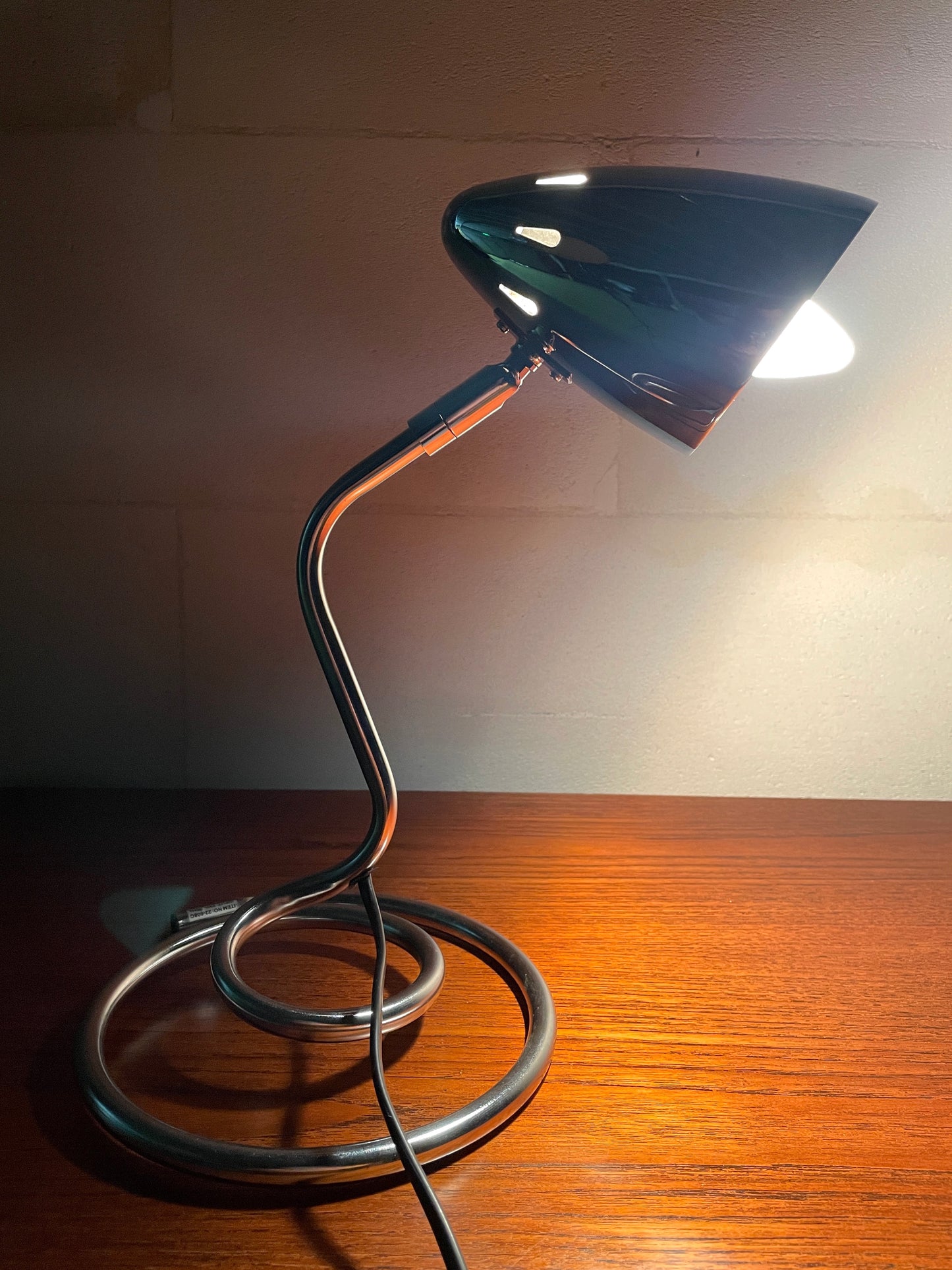 Spiral Space-Age Chrome Desk Lamp ⎜ 1980s