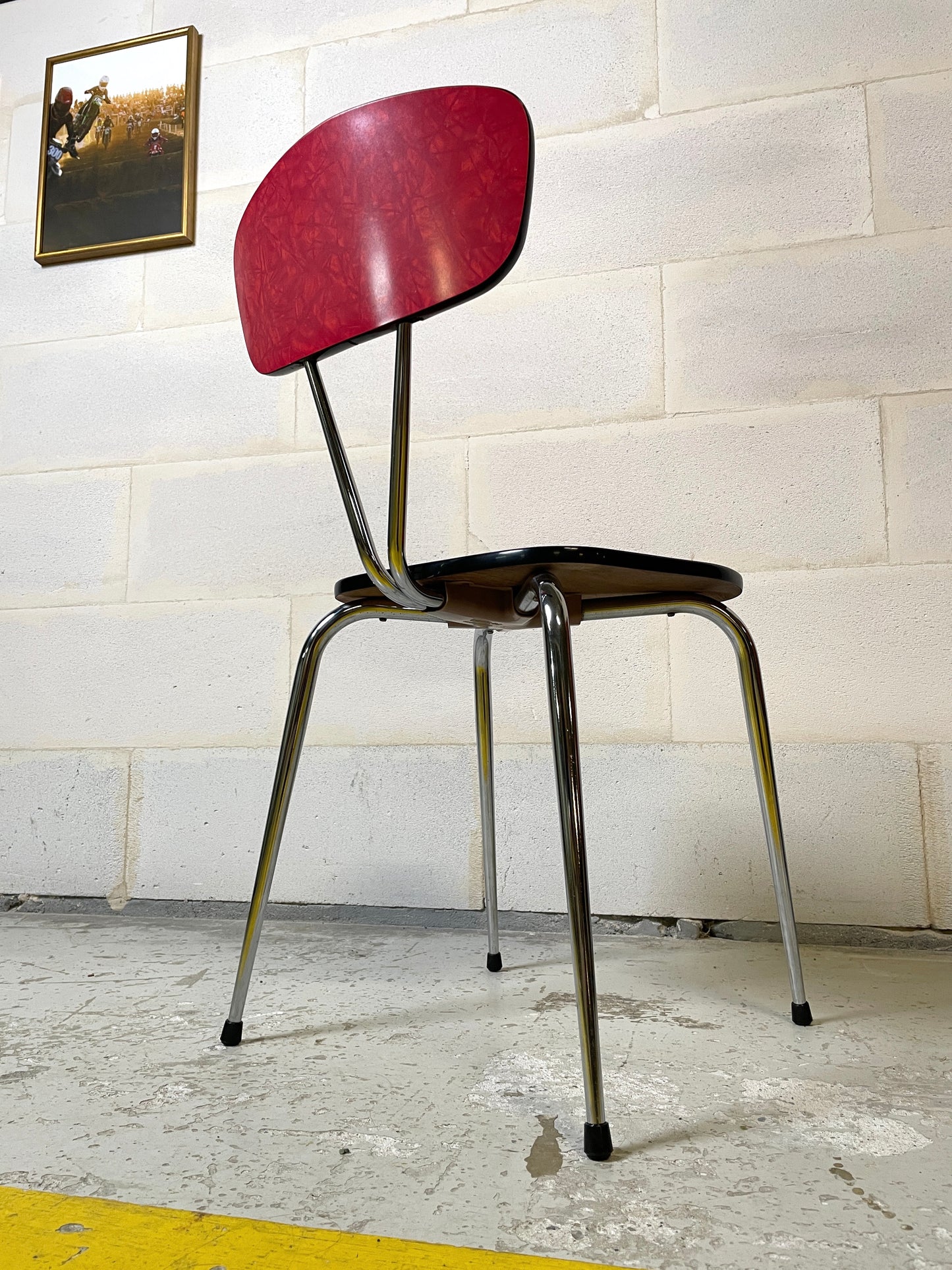 Rare Ensemble 4 Chaises et Table NOVALUX Courtrai "formica rouge marbré" pieds compas chrome ⎜ années 1960