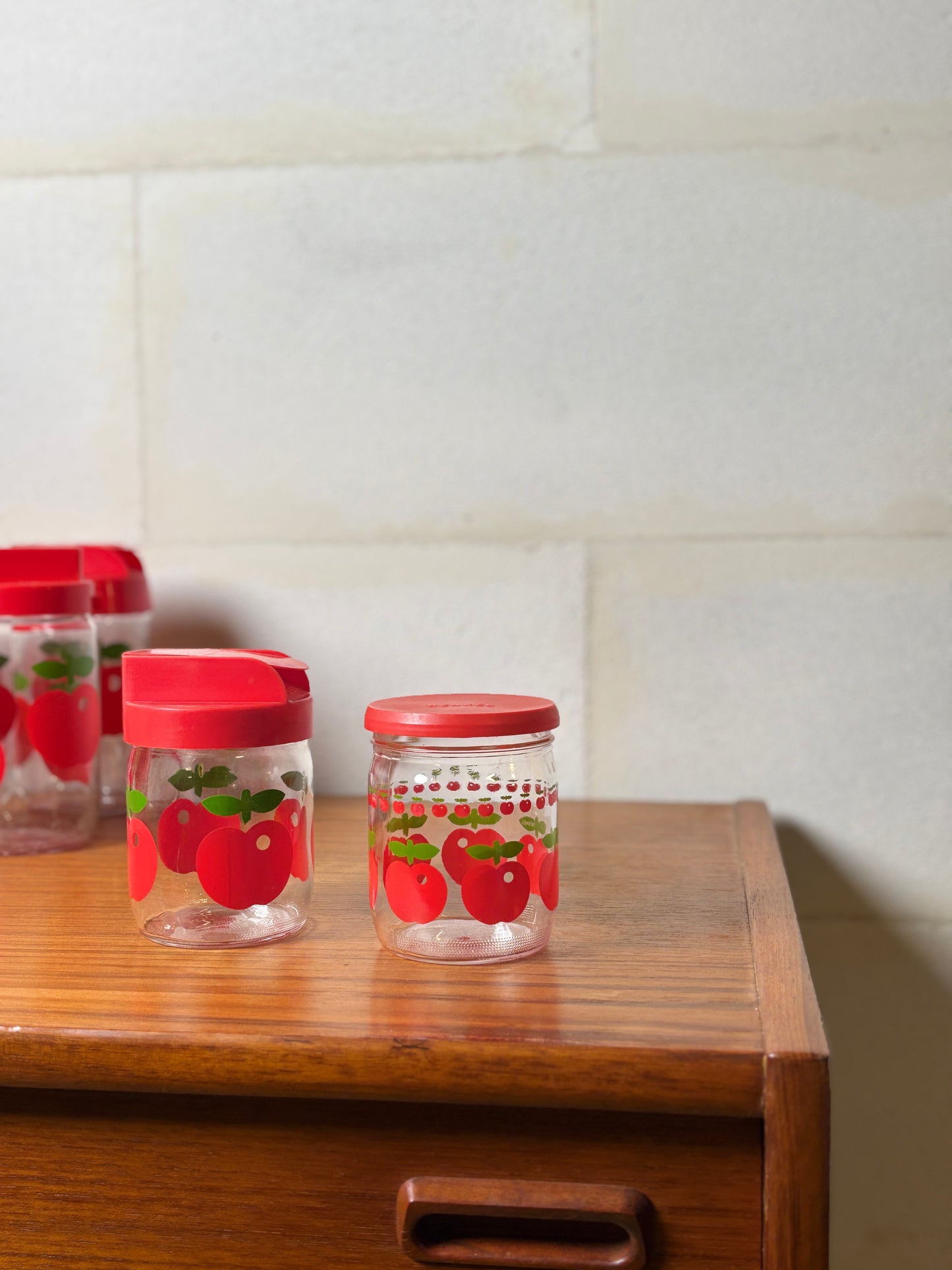 Lot motif pommes rouges Henkel I Années 70