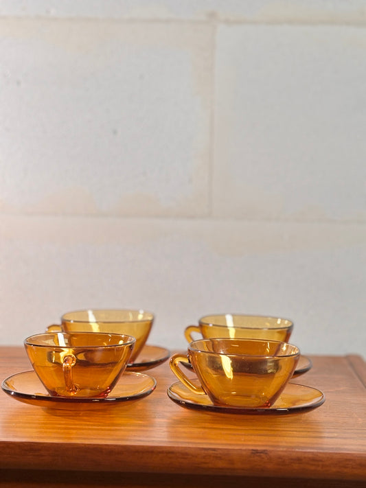 Lot 4 tasses à café et soucoupe vereco jaune ⎜ années 1970