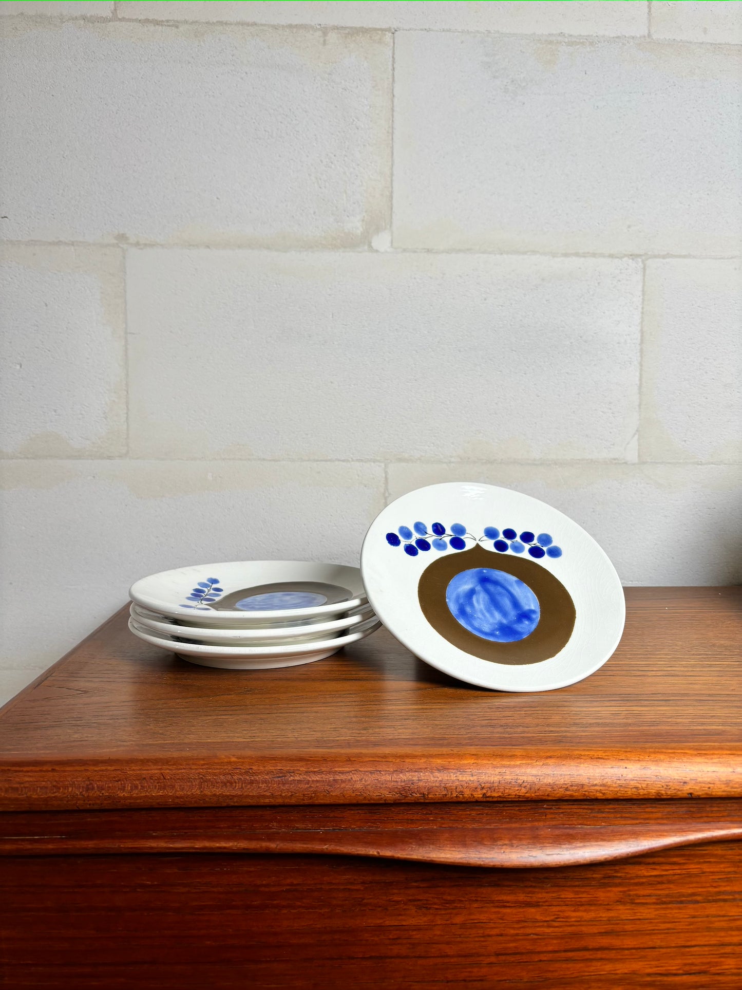 Lot 4 assiettes, marque Habitat, collection Pudding ⎜année 2004