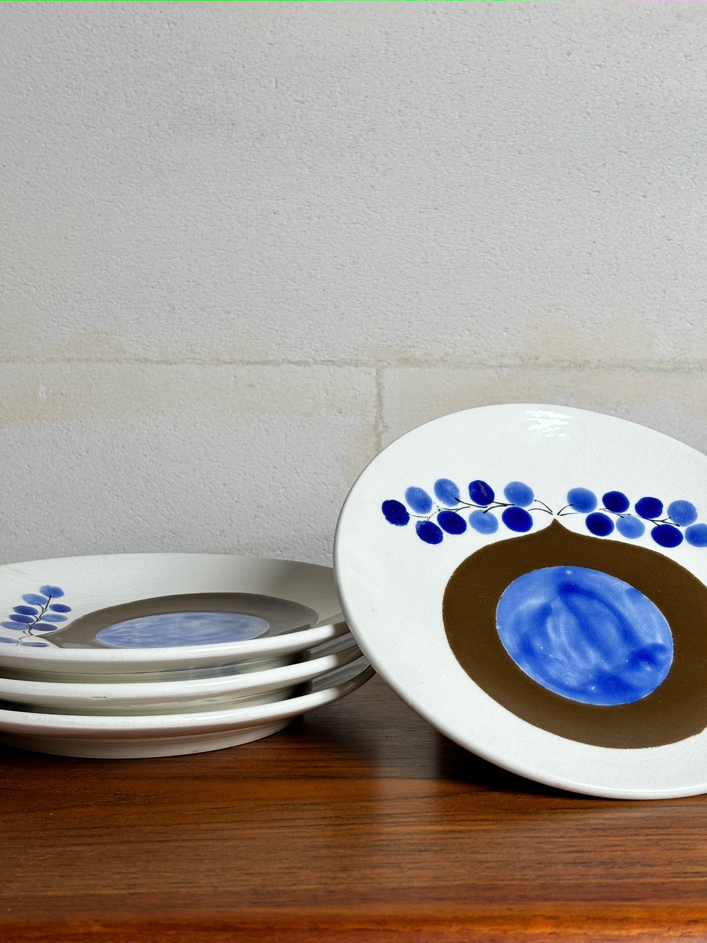 Lot 4 assiettes, marque Habitat, collection Pudding ⎜année 2004