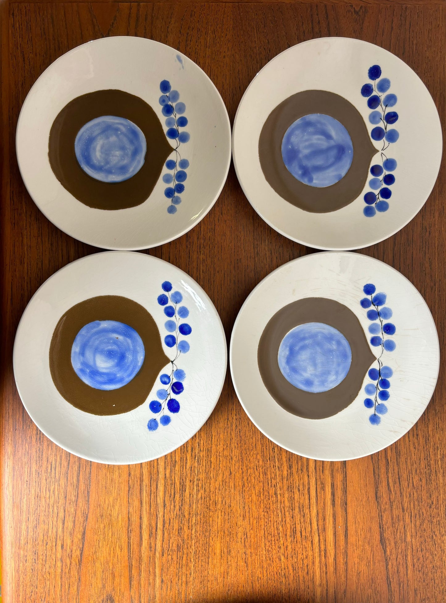 Lot 4 assiettes, marque Habitat, collection Pudding ⎜année 2004