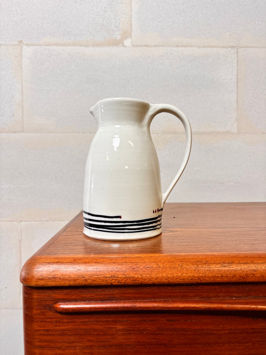 Pichet en porcelaine artisanale, Laurence Thomas