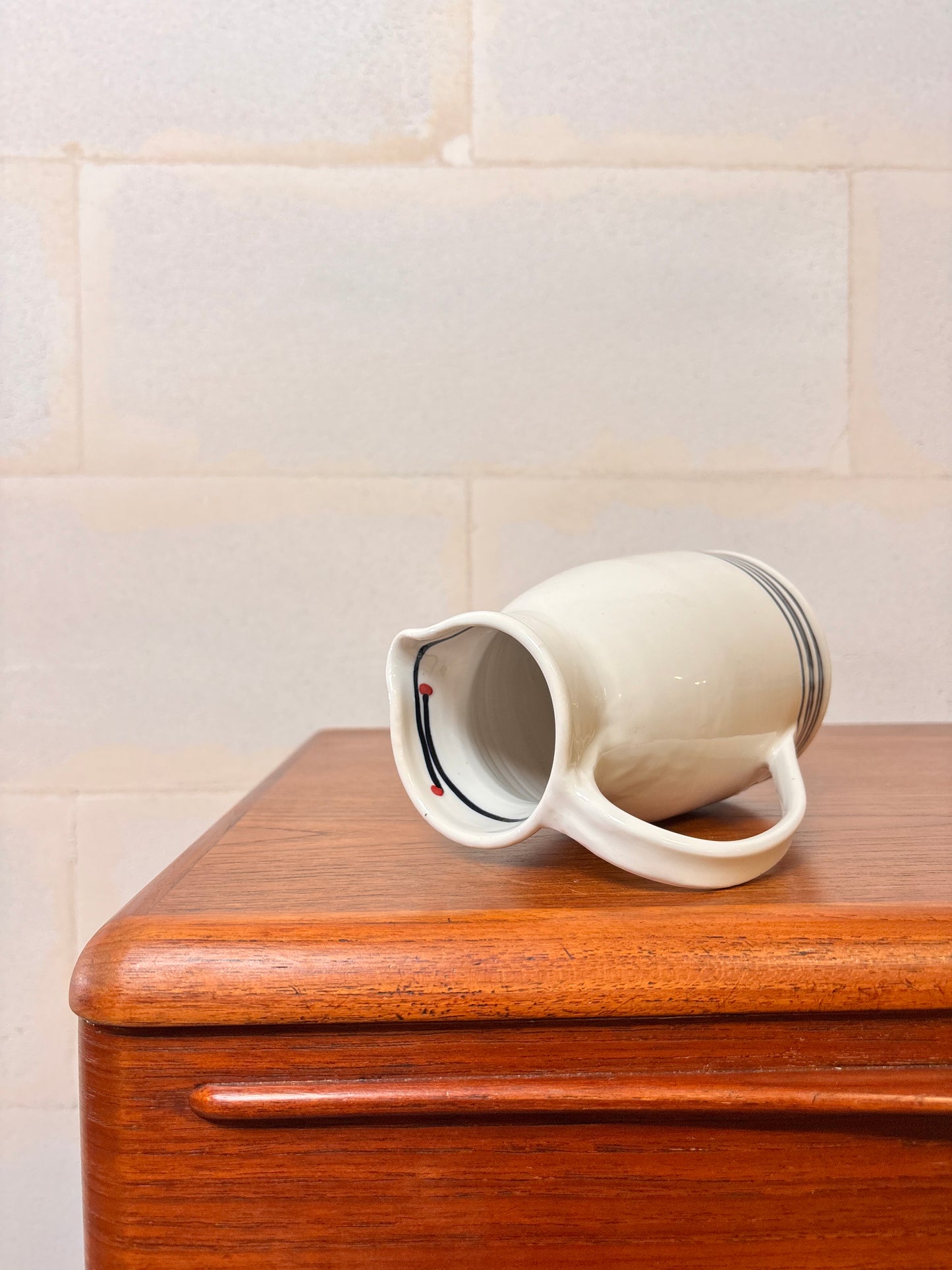 Pichet en porcelaine artisanale, Laurence Thomas