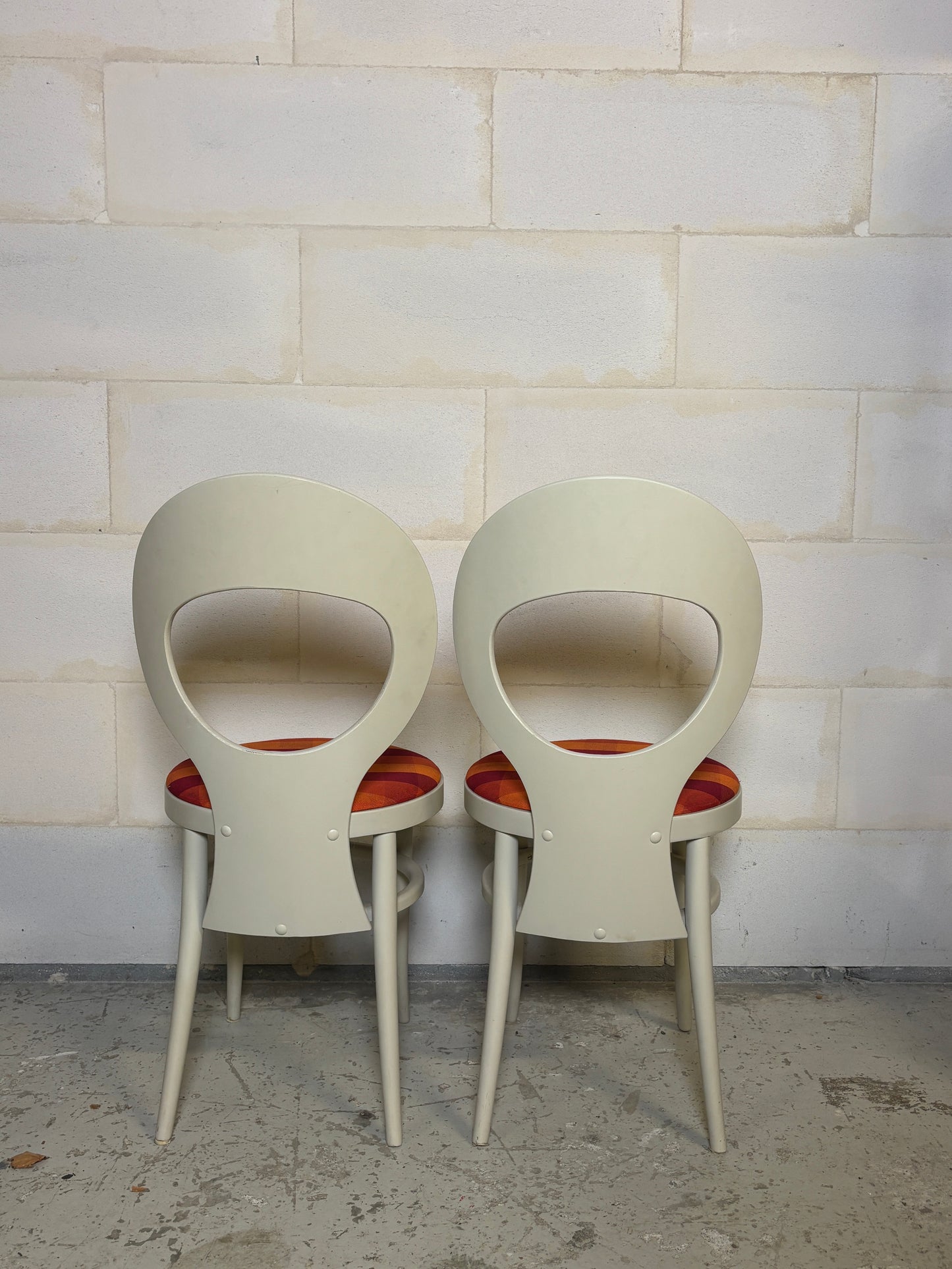 2 Chaises Baumann Modèle "Mouette" ⎜ Années 1970