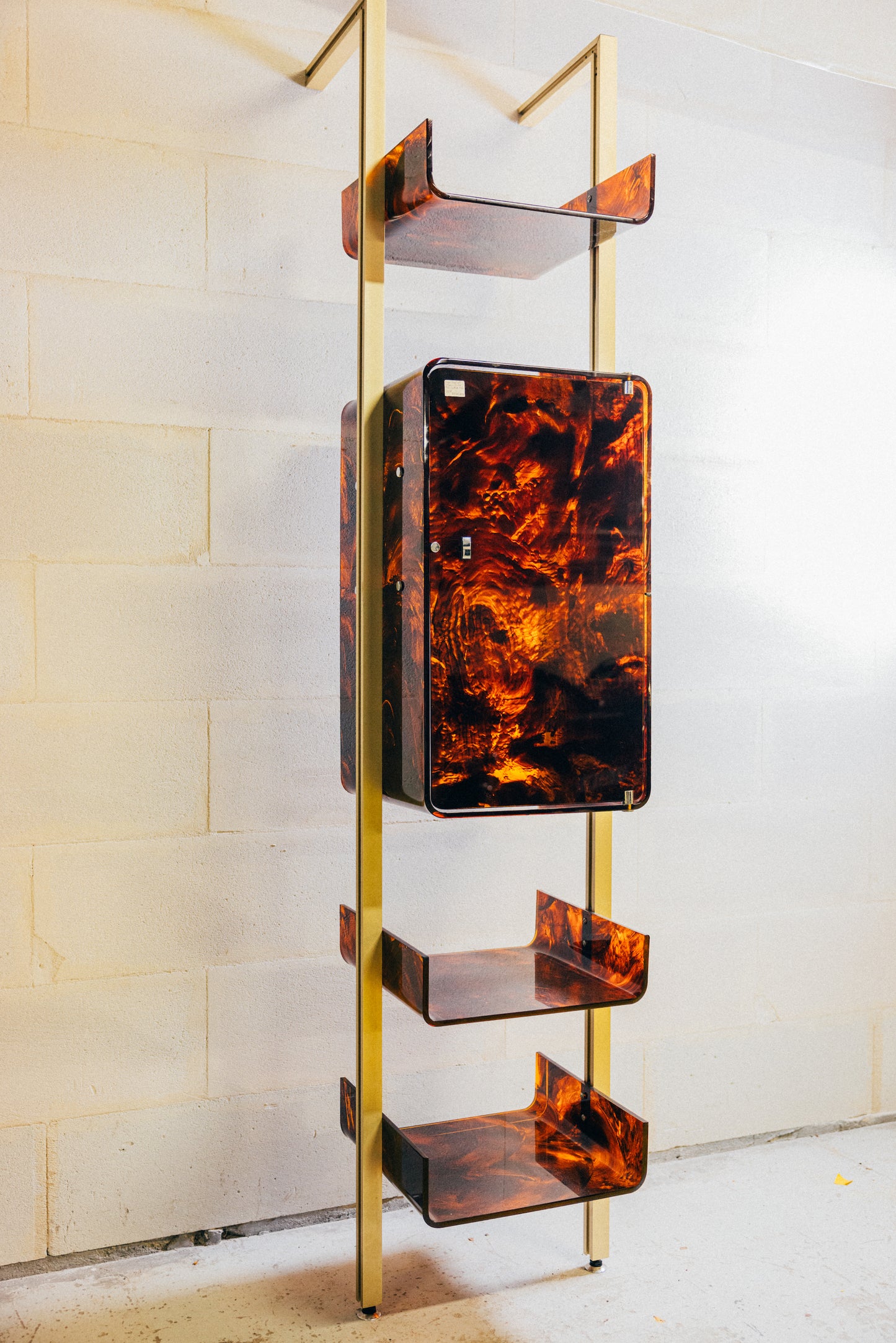 Meuble de bar mural édité par Ligne Roset I Année 1970
