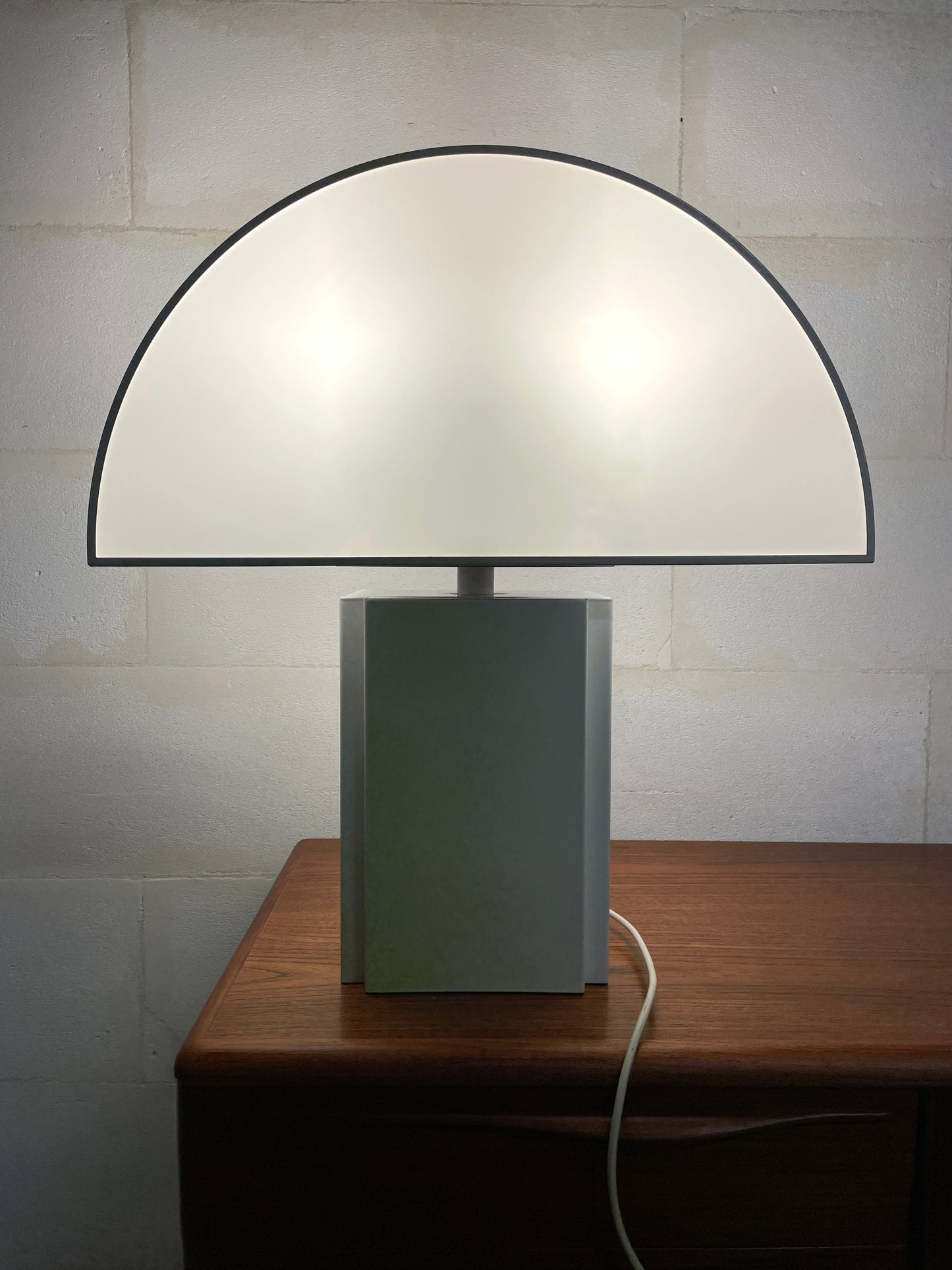 Large OLYMPE desk lamp by Harvey Guzzini for ED, Italy ⎜ 1970s