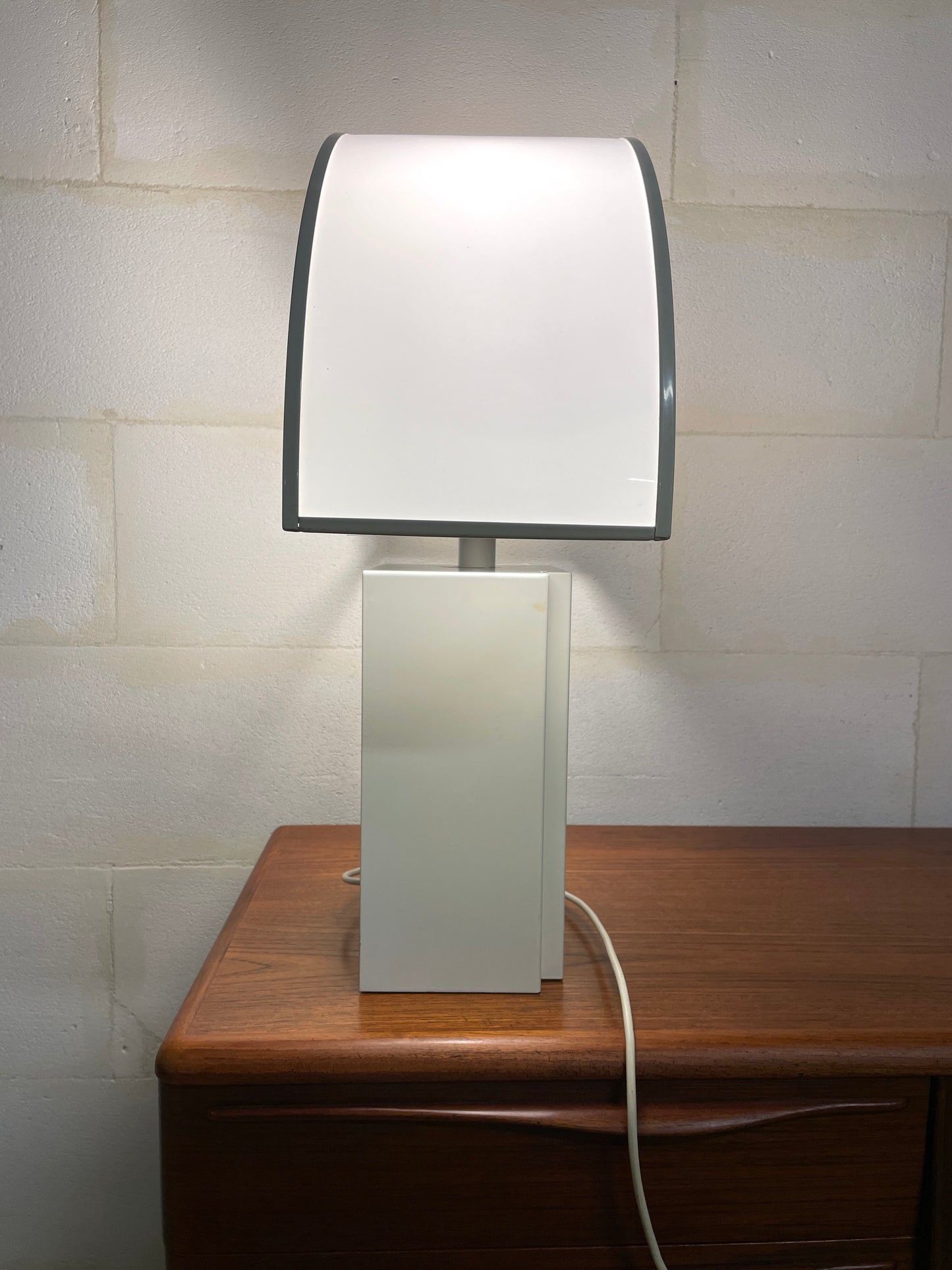 Large OLYMPE desk lamp by Harvey Guzzini for ED, Italy ⎜ 1970s