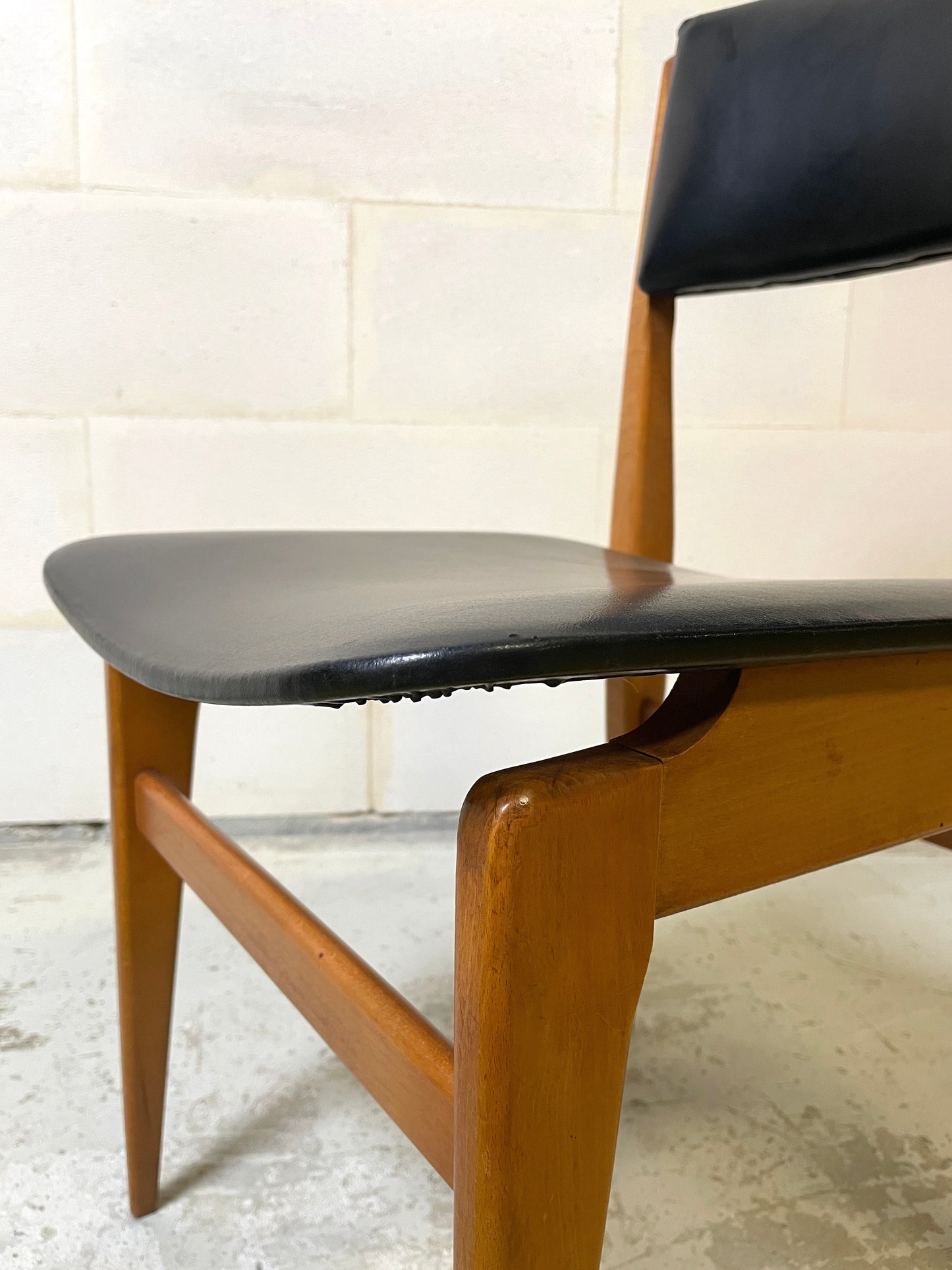 Set of 6 Scandinavian Style Chairs in Black Leatherette and Teak ⎜ 1960s