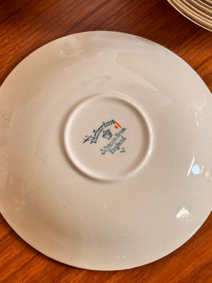 Lot de 11 tasses, soucoupes et 2 sucrier Johnson Brother I Années 70
