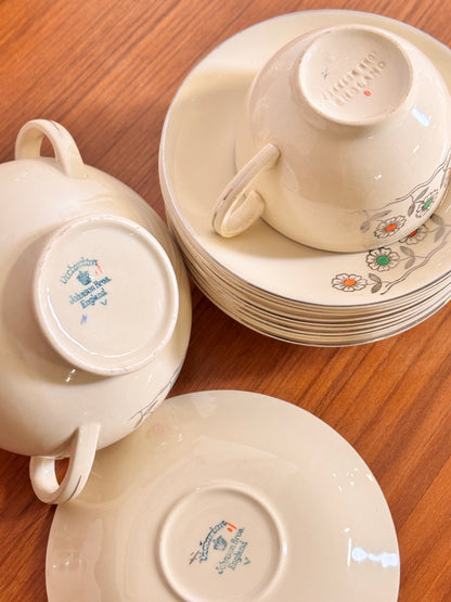 Lot de 11 tasses, soucoupes et 2 sucrier Johnson Brother I Années 70