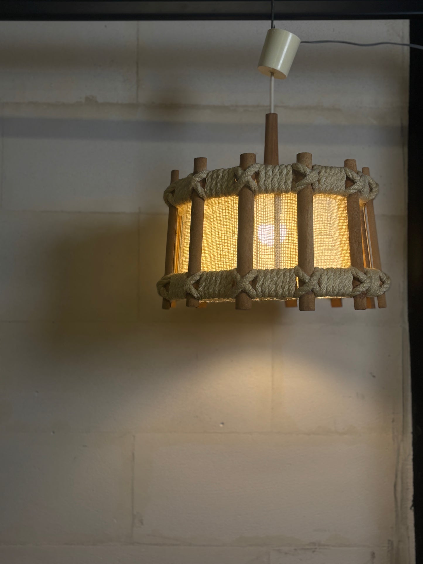 Scandinavian vintage braided rope pendant light | 60s-70s