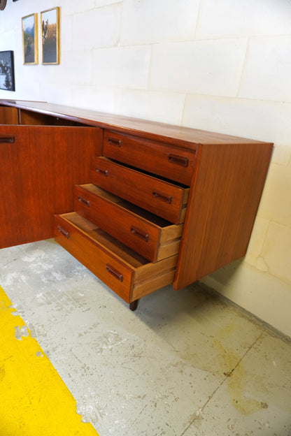 Grande enfilade vintage scandinave en teck ⎥ années 1960
