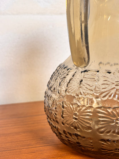 Pichet en verre moulé motif fleur I Années 70