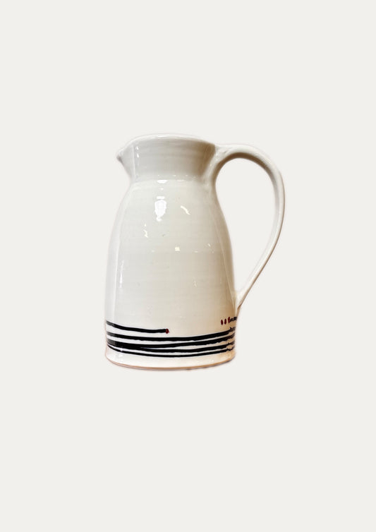 Pichet en porcelaine artisanale, Laurence Thomas